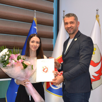 Općina nastavlja podršku mladima: Prijem za uspješnu studenticu i sportistkinju Amilu Spahić